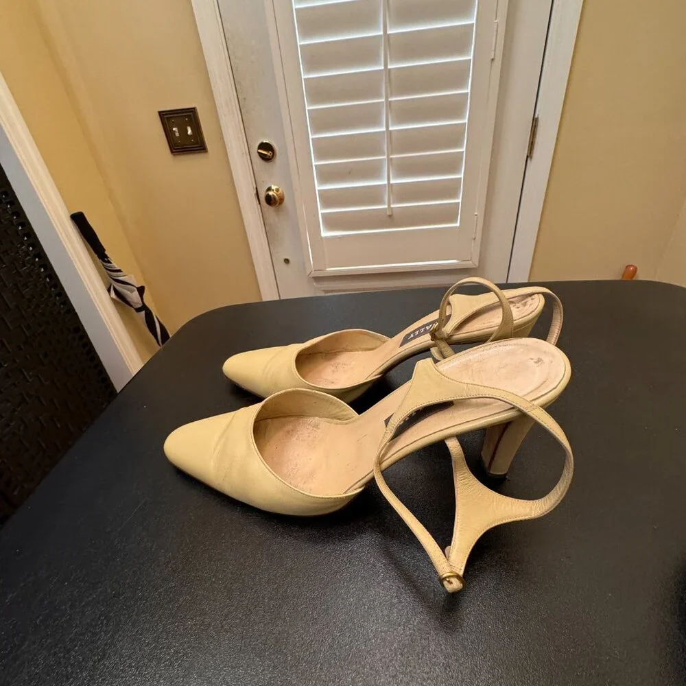 Bally size 8.5  slingback shoes